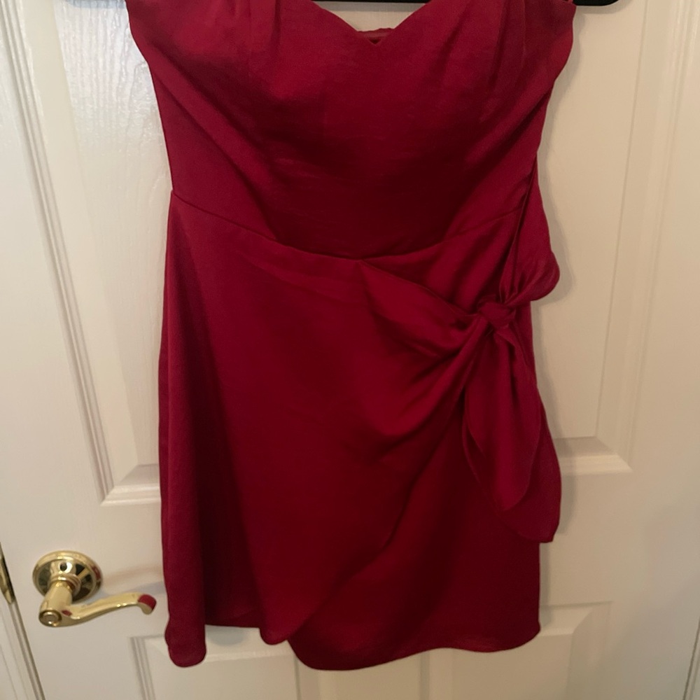 Elegant Red Strapless Dress